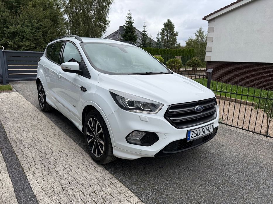 Ford Kuga 2.0 TDCi 180KM 4x4 ST-Line Automat LED Alu Klimatronik Alcantara PDC