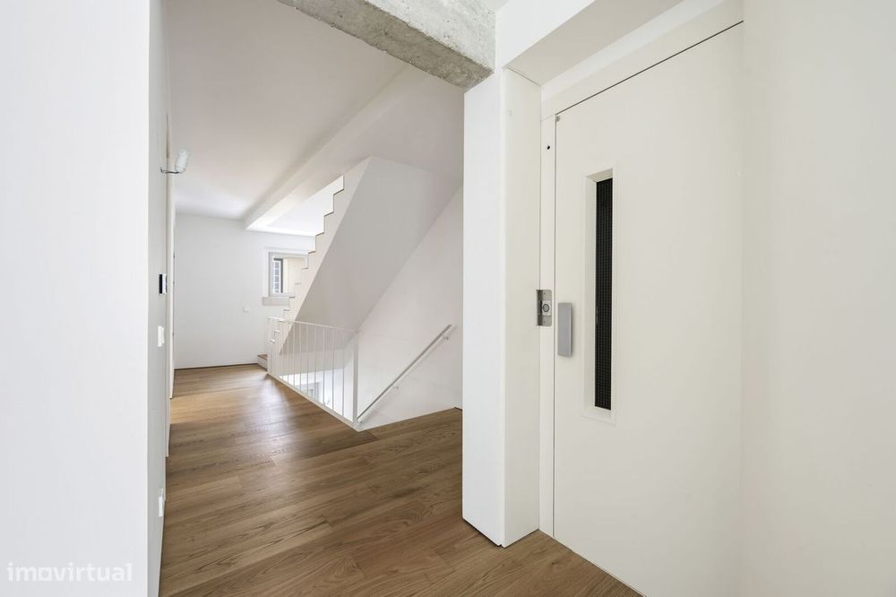 Moradia T4 com jardim, Lapa, Lisboa