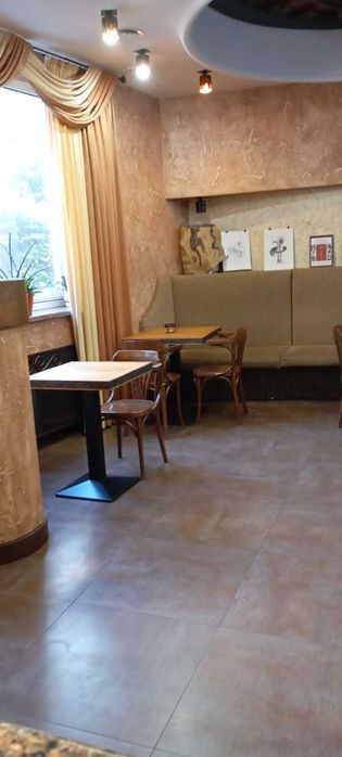 Оренда 1-ий поверх: під торгівельне приміщення, медичний центр, кафе