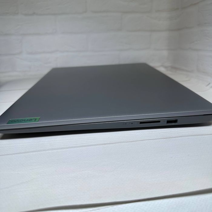 Продам ноутбук Lenovo IdeaPad 3 | i3-1115G4 | SSD 512Gb | DDR4 8GB