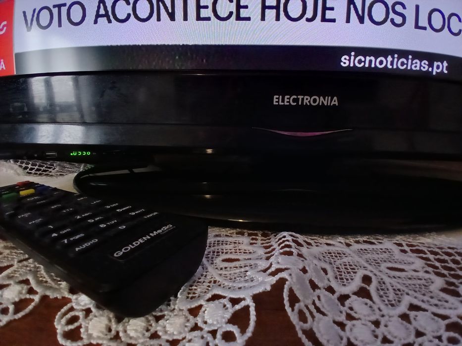 Tv de 32 polegadas a funcionar