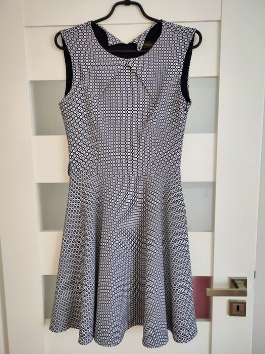 Sukienka rozmiar 38