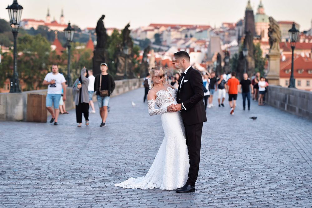 Suknia ślubna CRISTAL Agnieszka Światły