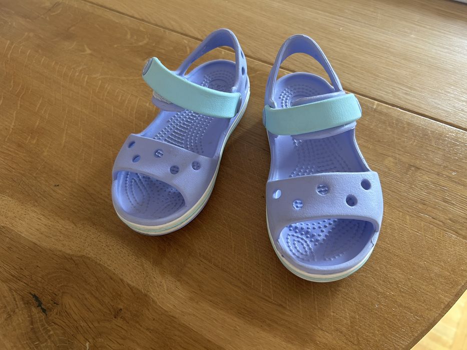 Crocs C8 niebieskie sandały