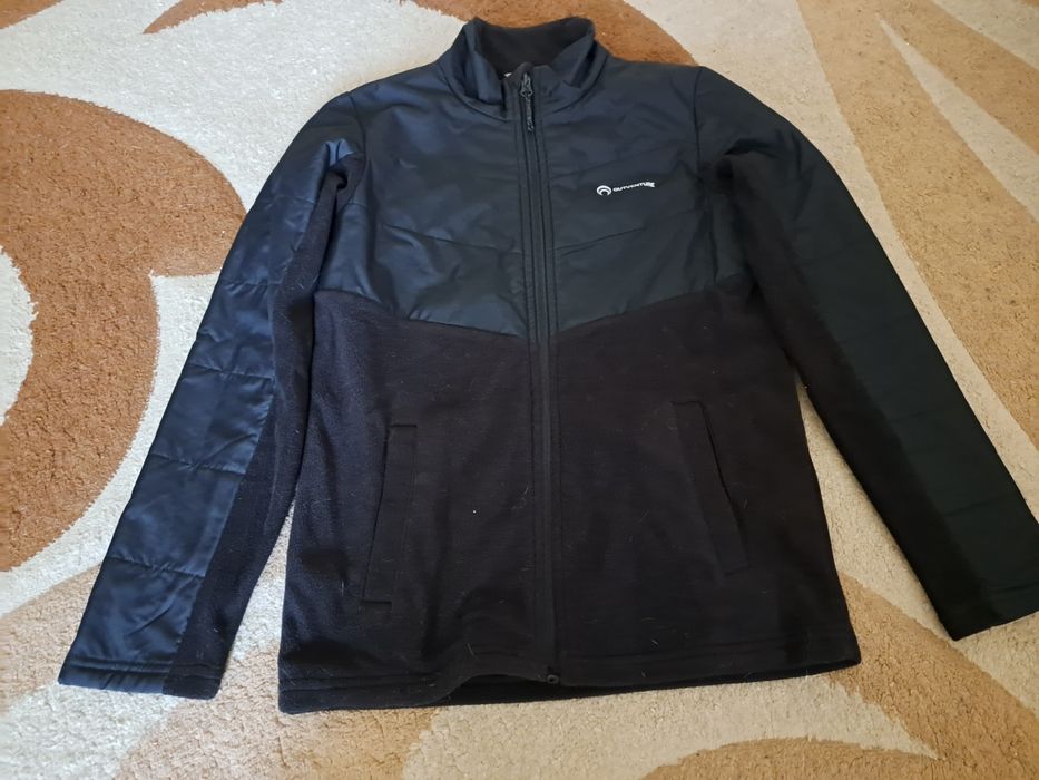 Спортивная кофта