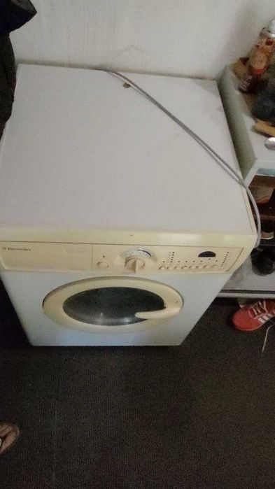 Пральна машина автомат Electrolux Б/У.