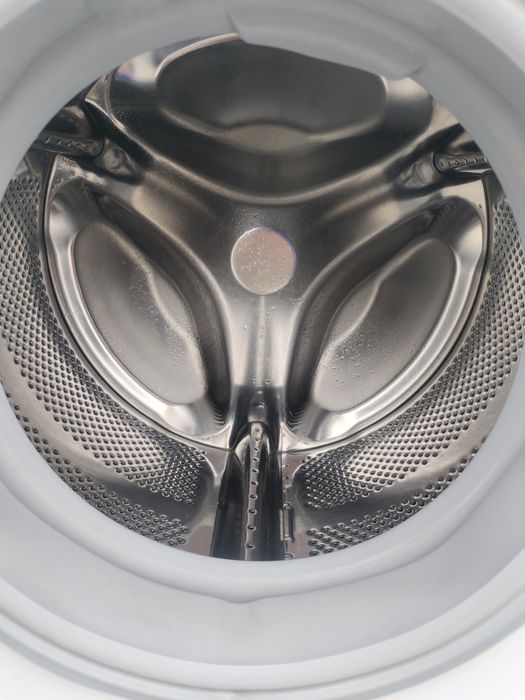 Пральна машина BOSCH  7 kg. з Європи. Інвертор.