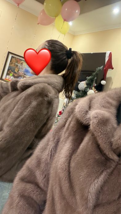 Продам норкову шубу