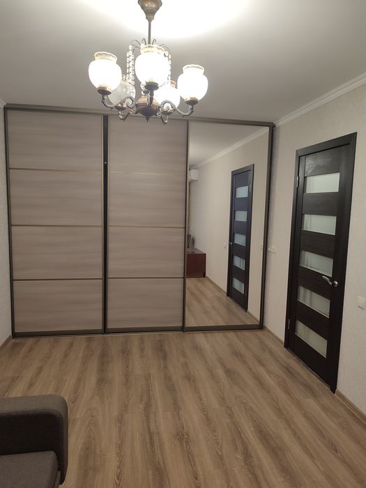1 кімнатна квартира з ремонтом на Кулика