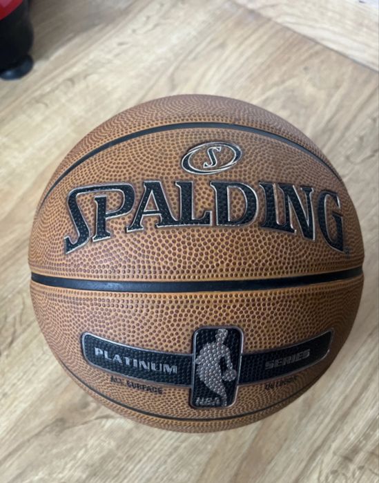 Pilka do kosza Spalding Platinum Series