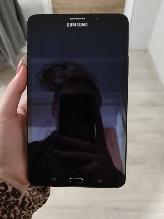 Планшет Samsung Galaxy Tab A (2016) SM-T285