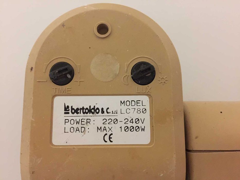 Detetor automático movimento (portes incluídos)