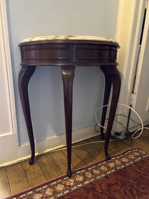 Cabinet with Mirror64564138194307122