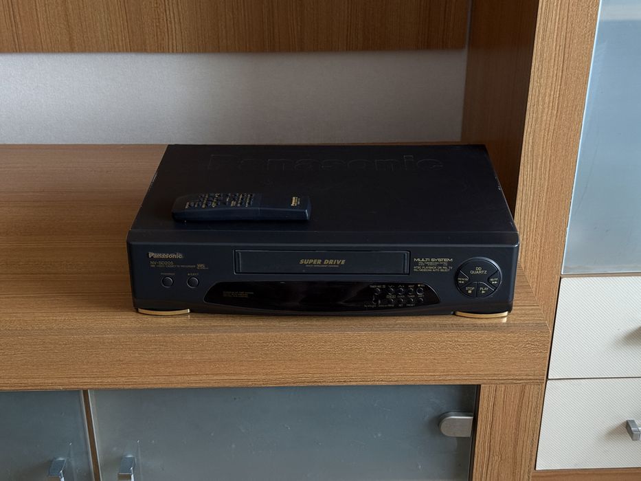 Відеомагнітофон Panasonic NV-SD205 (VHS)