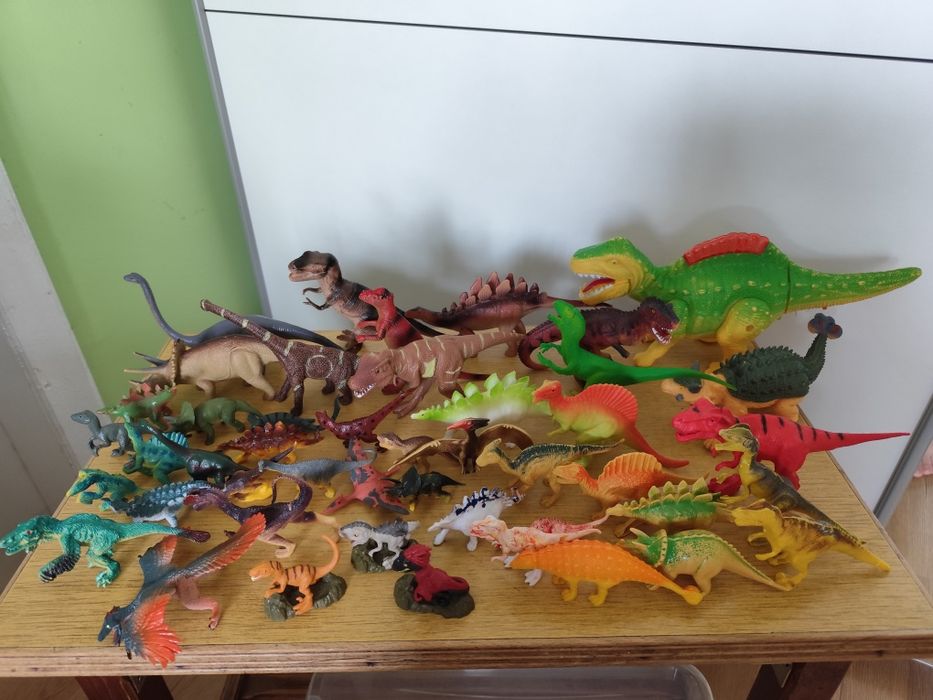 Figurki dinozaury zestaw XXL 46szt