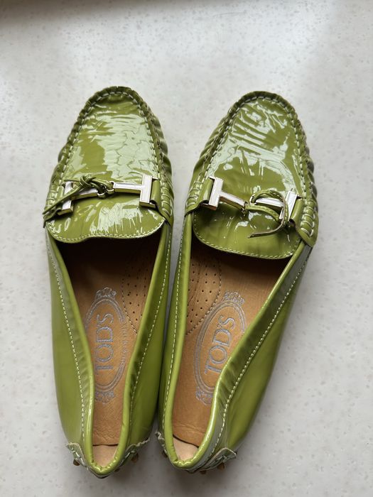 Мокасины Tods натуральная кожа, лаковые на 37 размер