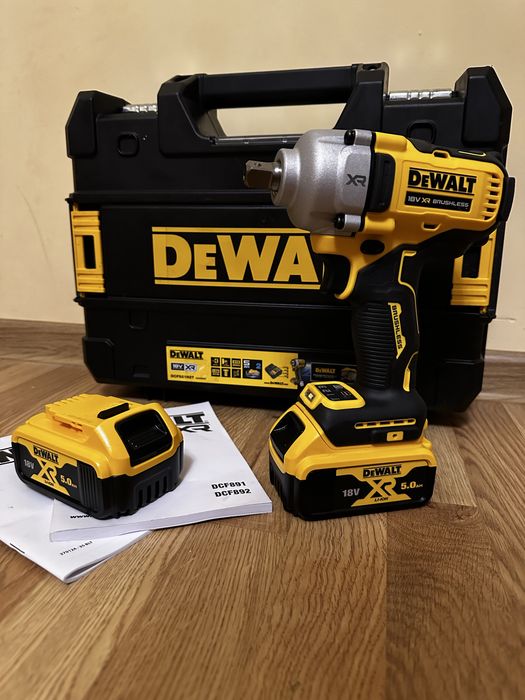 Гайковерт ударний акумуляторний DeWALT DCF892