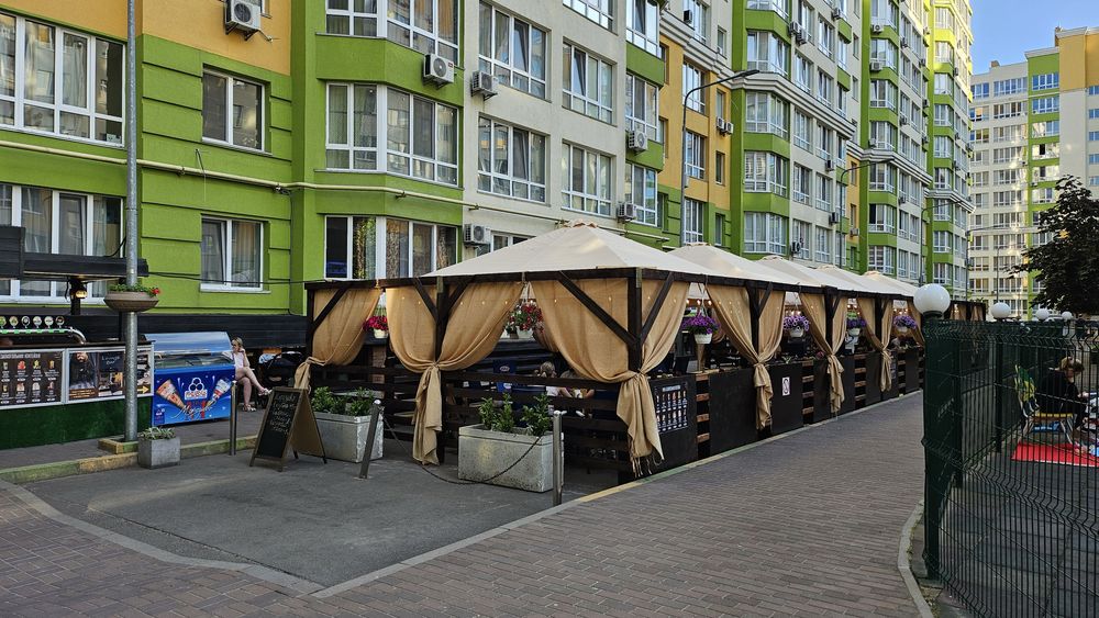 Продам приміщенння з технікою та меблями