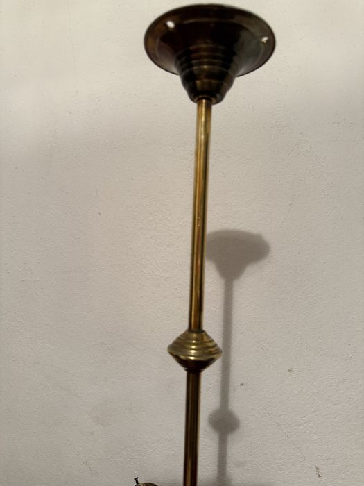 Candeeiro de sala antigo, em latão com 4 túlipas