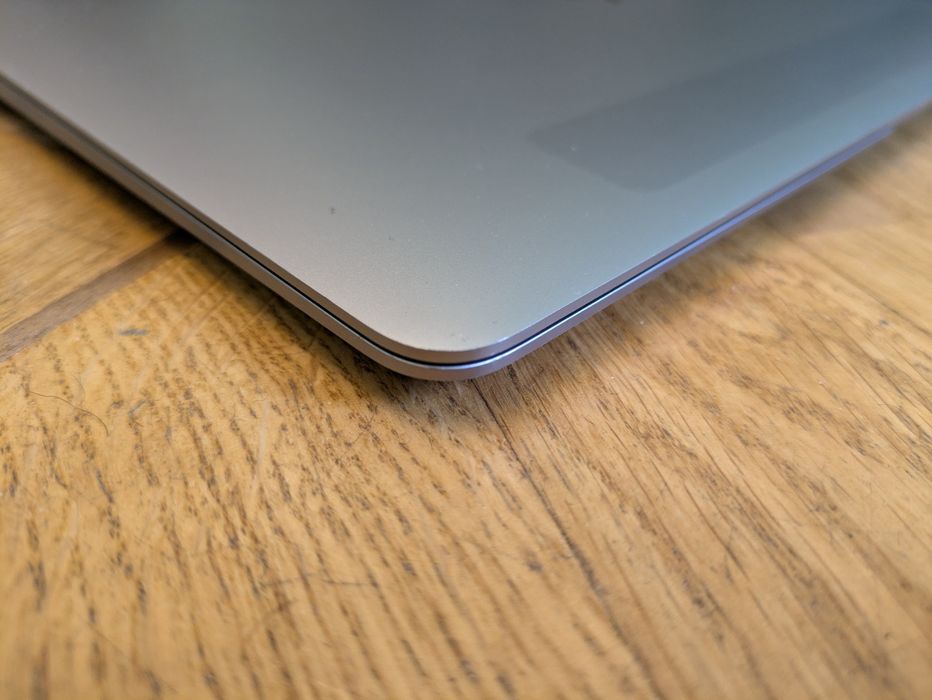 MacBook Air M1, 2021, 13", 8/256  ГБ, гарний стан.