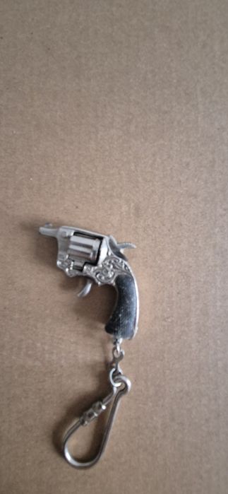 PRL breloczek pistolet