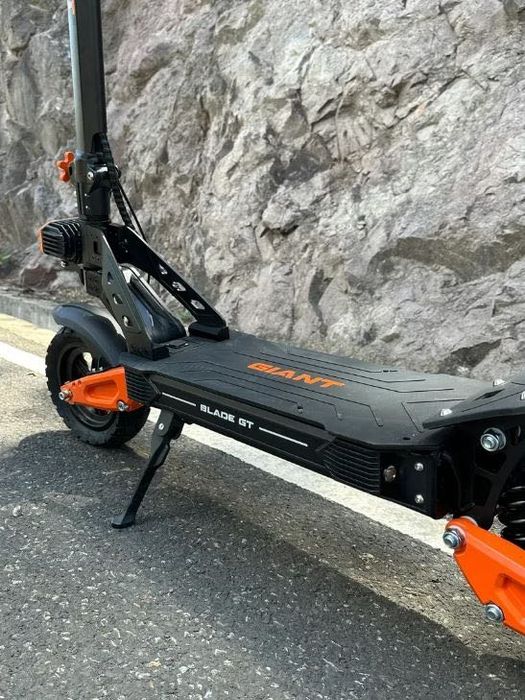 Електросамокат з сидінням Giant Blade GT Pro Sport 1600Вт 26Ah спорт серія 48V з LED підсвіткою та фарою електричний самокат гіант з сідлом швидкий