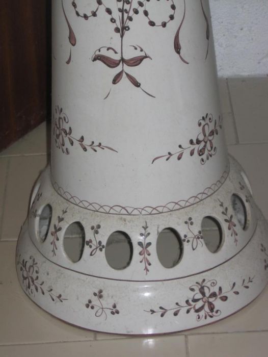 Coluna com vaso em loiça443109581049702403