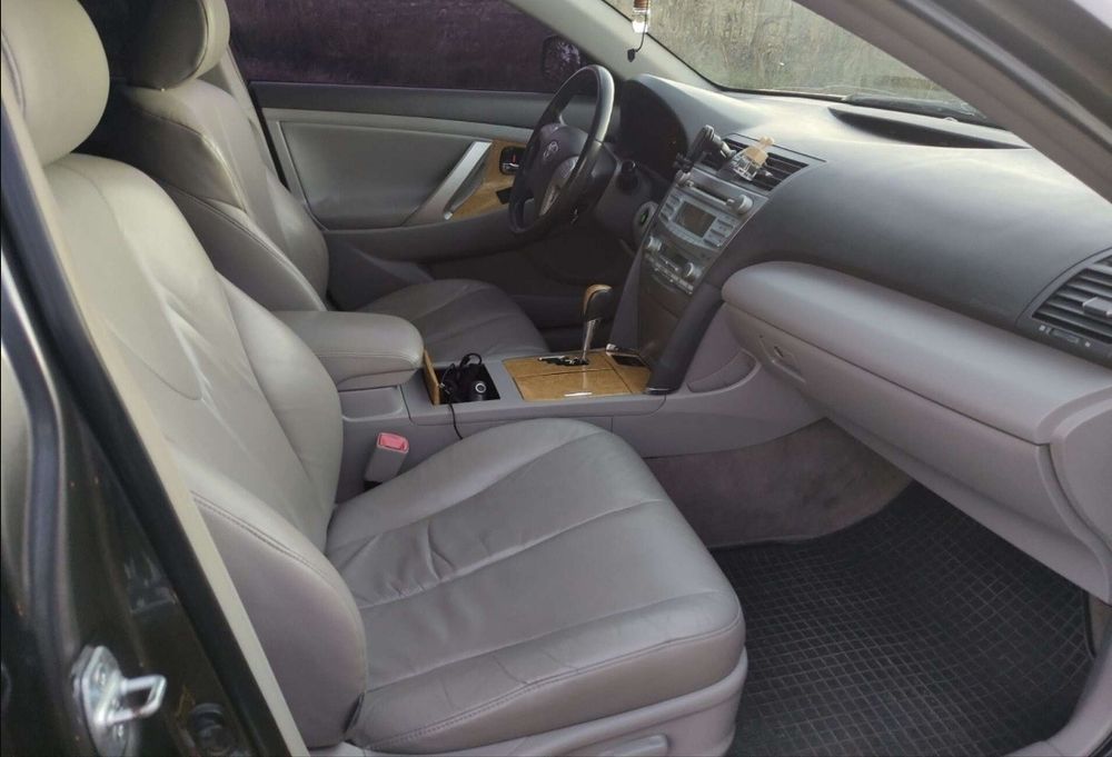 Toyota Camry 40 XLE 3.5 2GR-FE