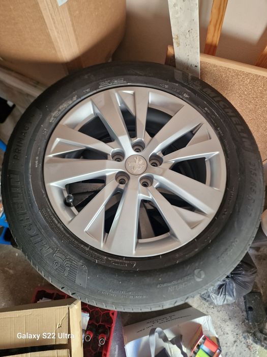 Ajantes com pneus Peugeot 5008