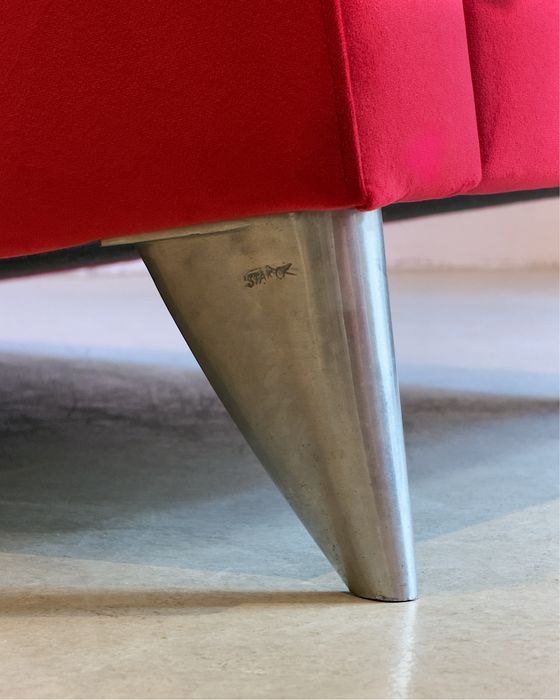 Conjunto Poltronas e Sofá “Len Niggelman” de Philippe Starck
