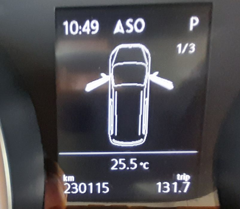 Vendo volkswagen touran 2016 em bom estado.