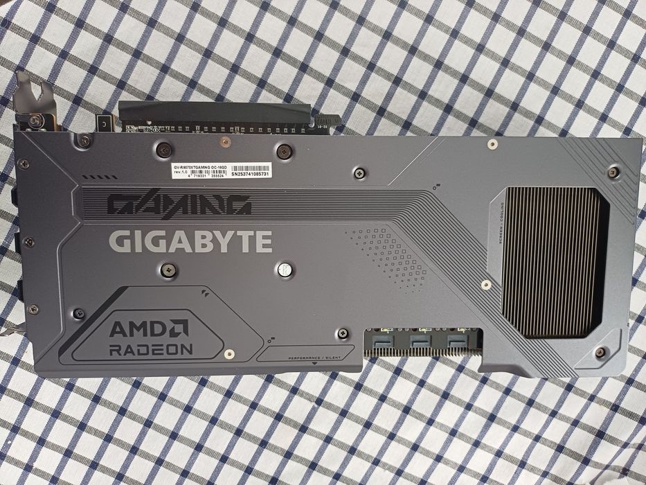 Gigabyte  Gigabyte Radeon RX 9070 XT Gaming OC 16G