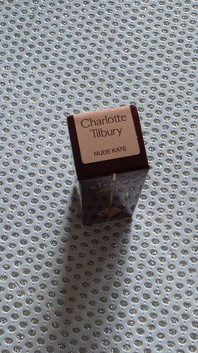 pomadka charlotte tilbury nude kate