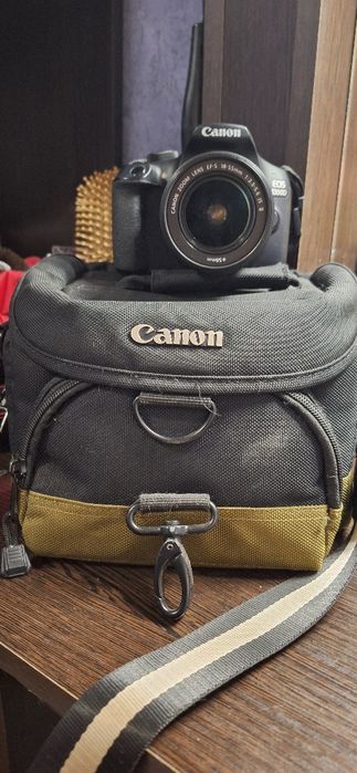 Продам фотоапарат Canon EOS 1300D