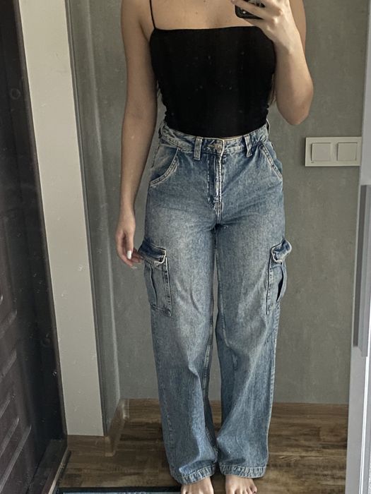 продам карго джинси H&M на високій посадці розміру ЕUR 32 мають дефект