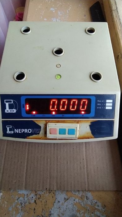 Электронные фасовочные весы Dniproves Днепровес