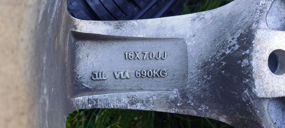 Felgi aluminiowe 16 cali 5x112 + opony zimowe