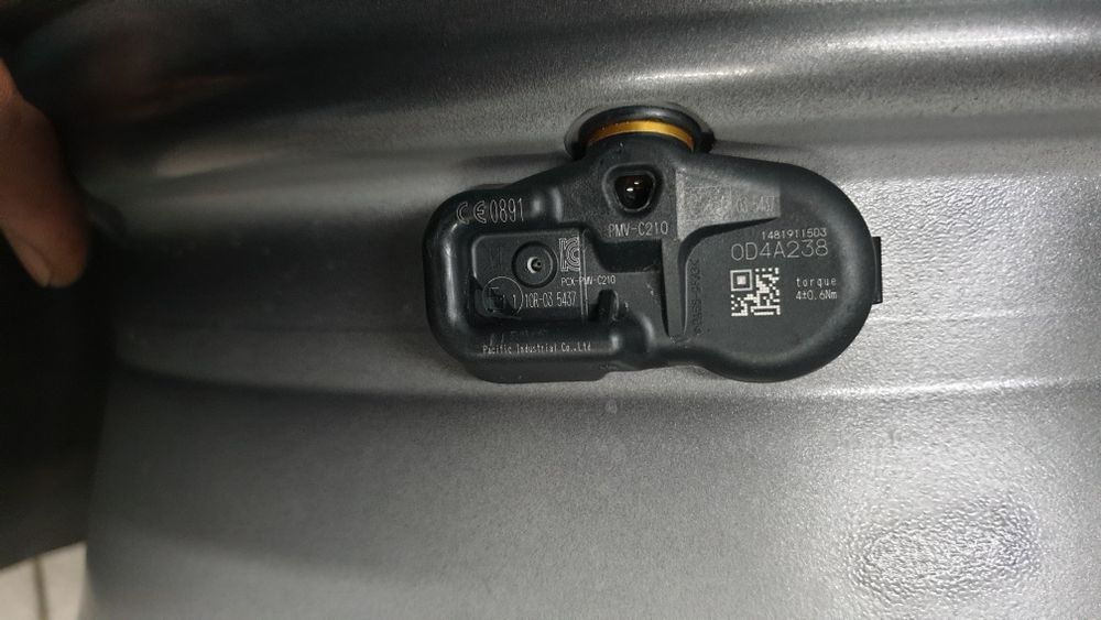 Czujniki ciśnienia opon TOYOTA