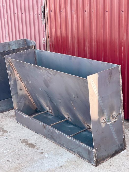 Бункерні кормушки