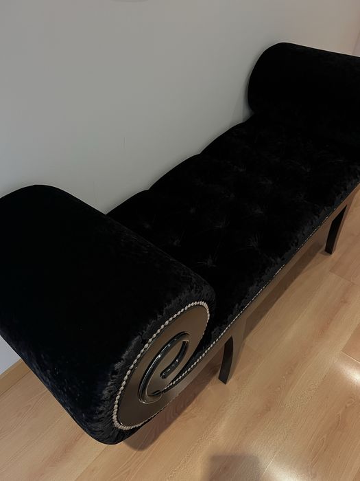 Chaise-Longue / Baqueta Las Kasas em veludo preto e capitonê