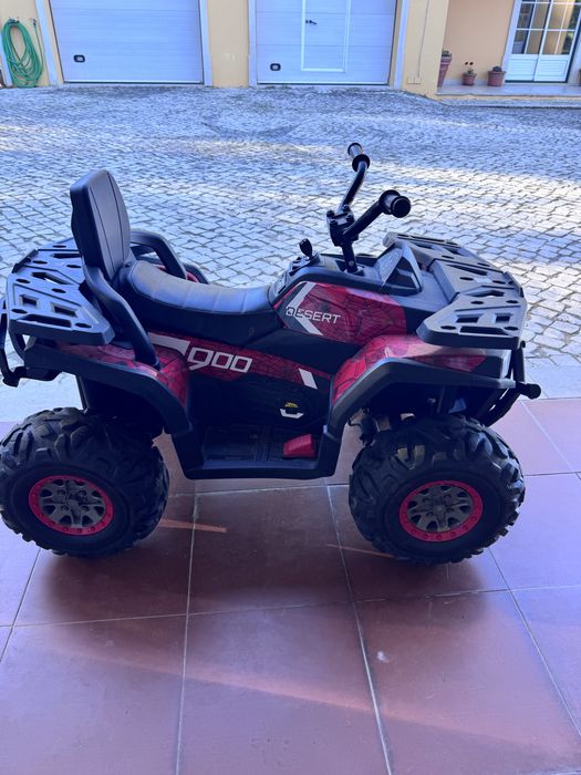 Moto4 criança a bateria
