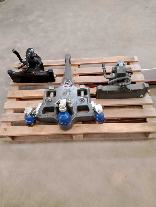 Zaczep  deutz fahr fendt john deere valtra claas case massey ferguson