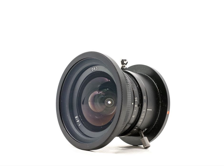 SLR Magic 8 mm f/4 para Micro Four Thirds