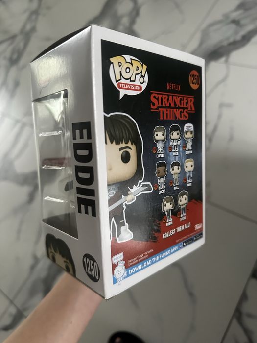 Eddi funko pop  stranger things