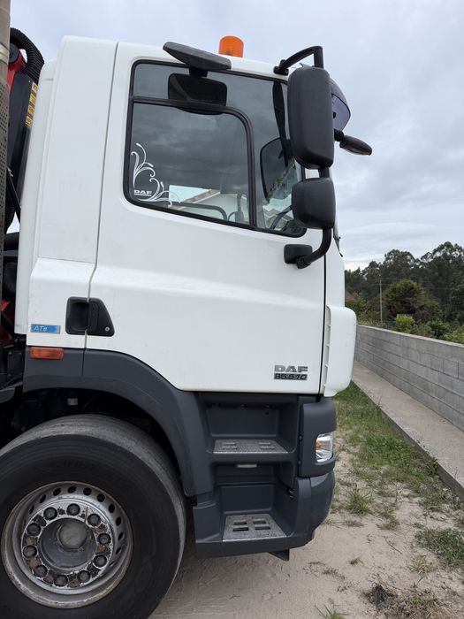 Daf 510Cv com grua e bascula