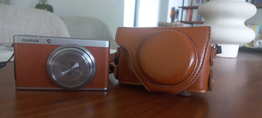 Câmara Fujifilm XF1 serie limitada