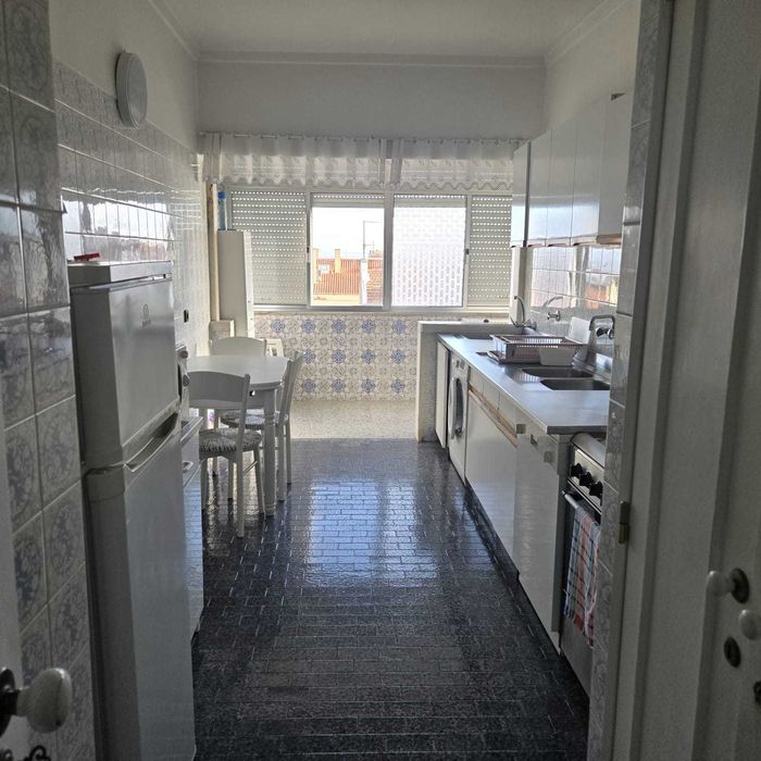 Apartamento t2 à venda na Rua Professor Mira Fernandes - Olaias Lisboa