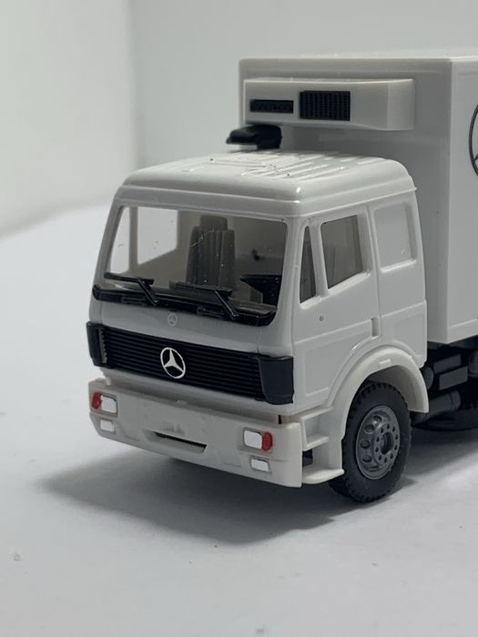 Mercedes da Herpa escala 1/87