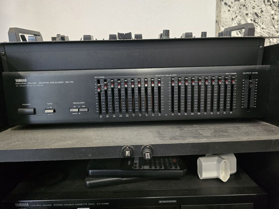 Armário de Som Yamaha