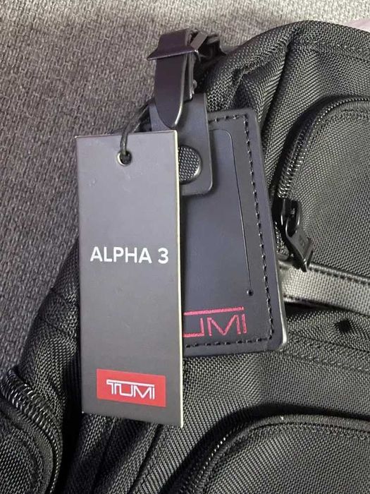 Tumi Alpha 3 pleca/ nowy/ zmetkami